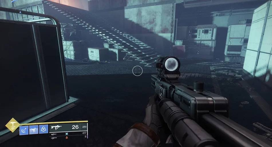 Mira debajo de las escaleras en la habitación con el cíclope para encontrar el último exo muerto.